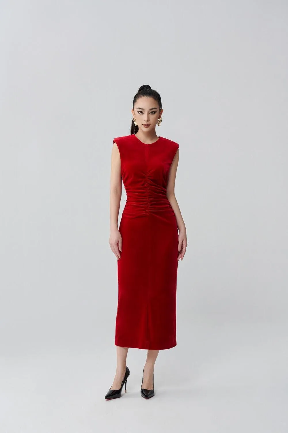 Berlinda Sheath Round Neck Velvet Midi Dress