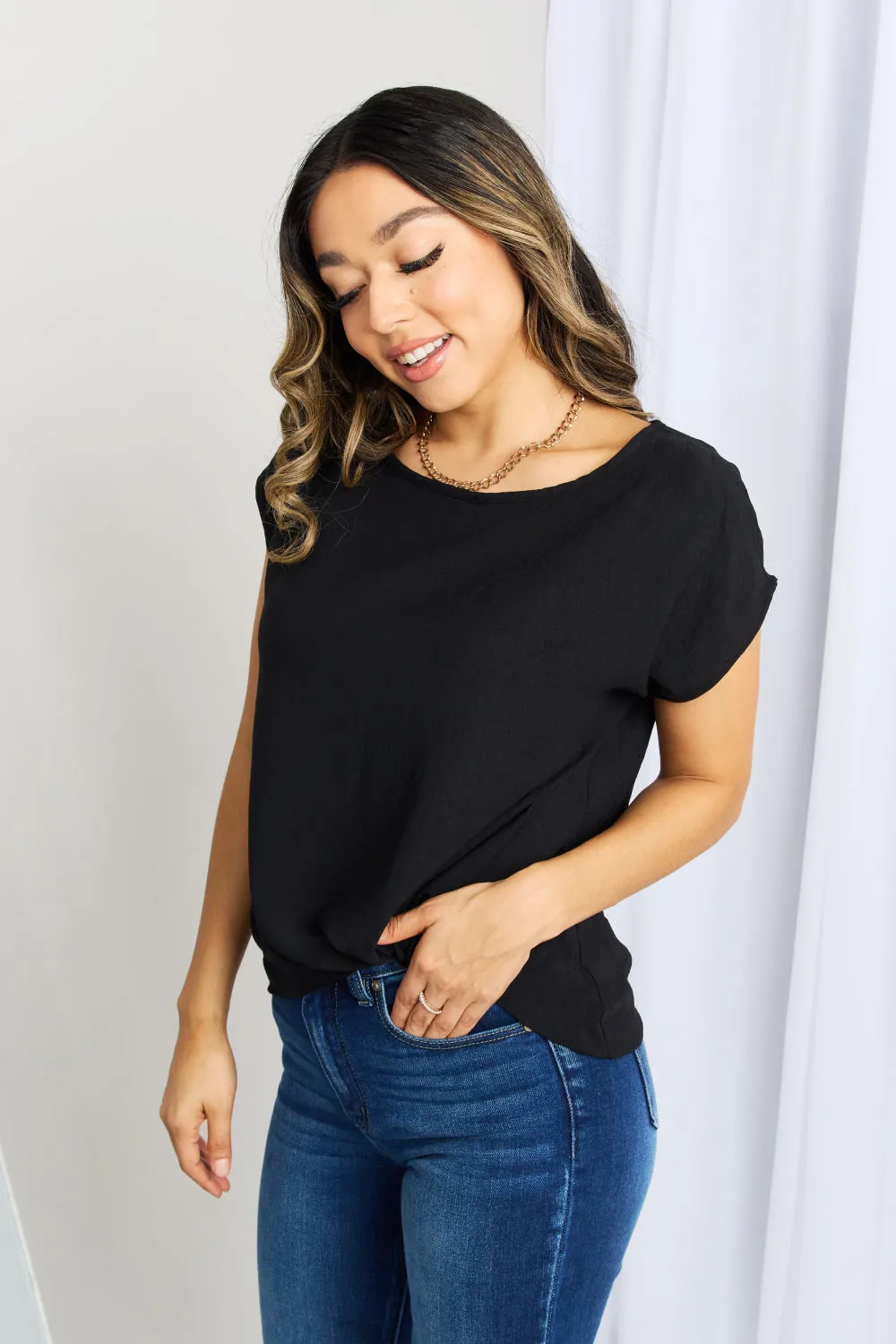 Black Round Neck Tee