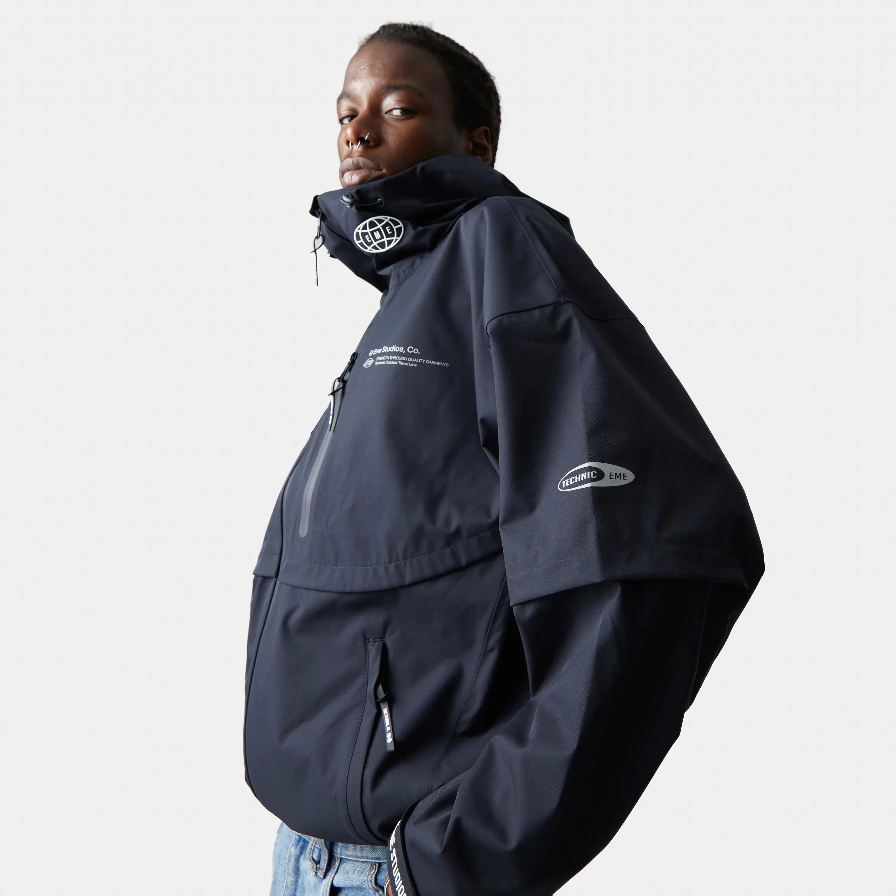 F - 5135 Navy Windbreaker