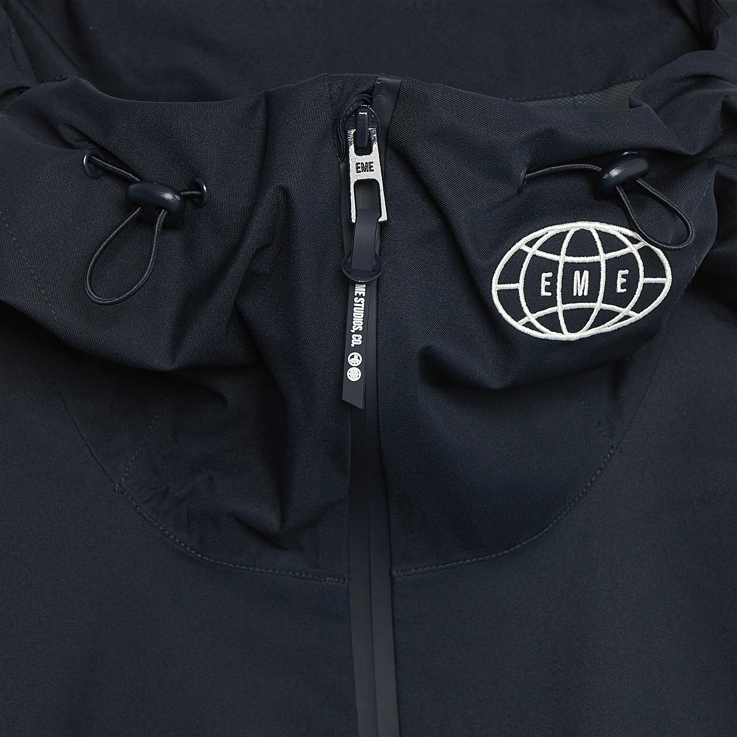 F - 5135 Navy Windbreaker