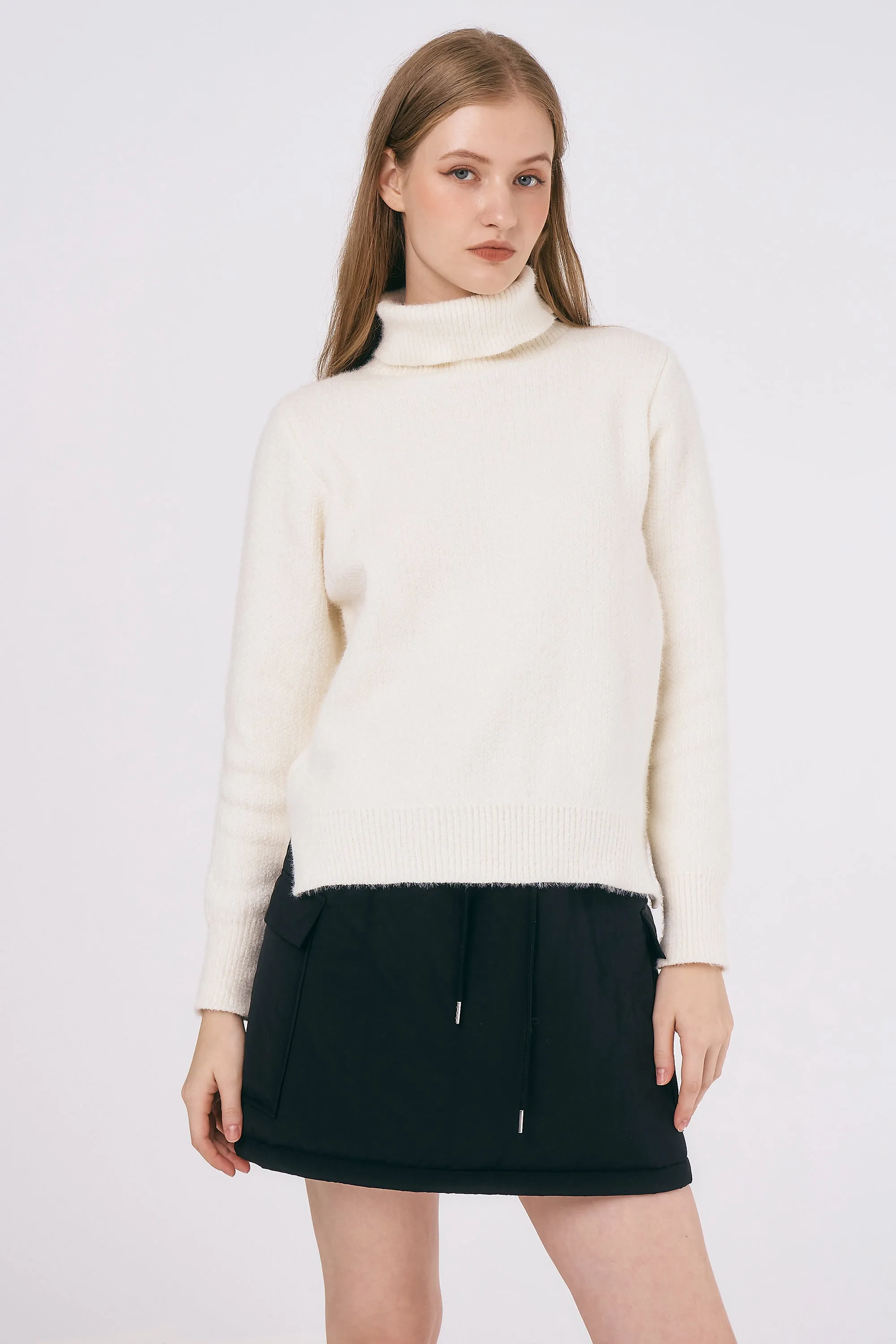 Hazel Turtleneck Pullover