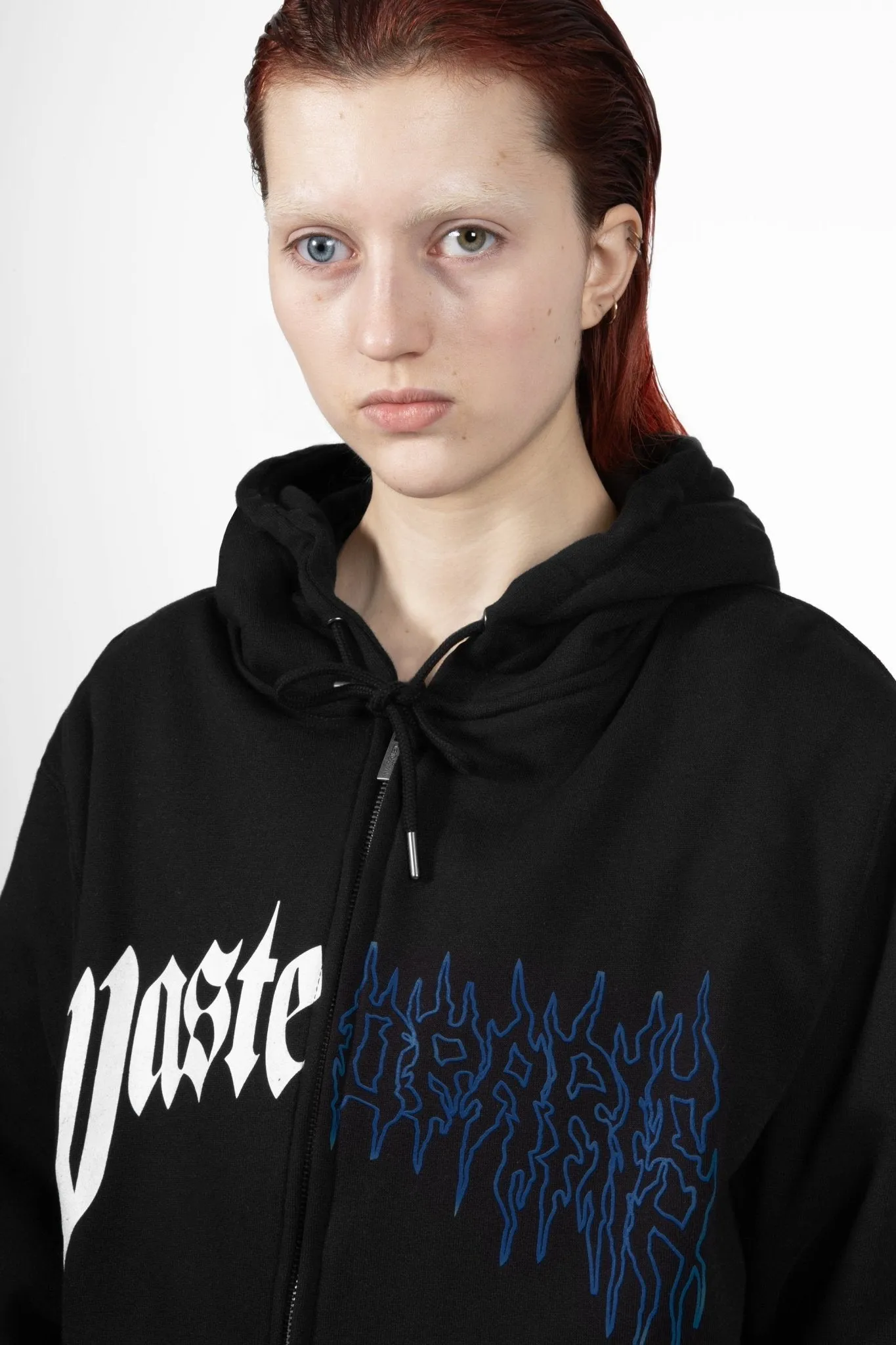 Hoodie Zip Dark Pitcher