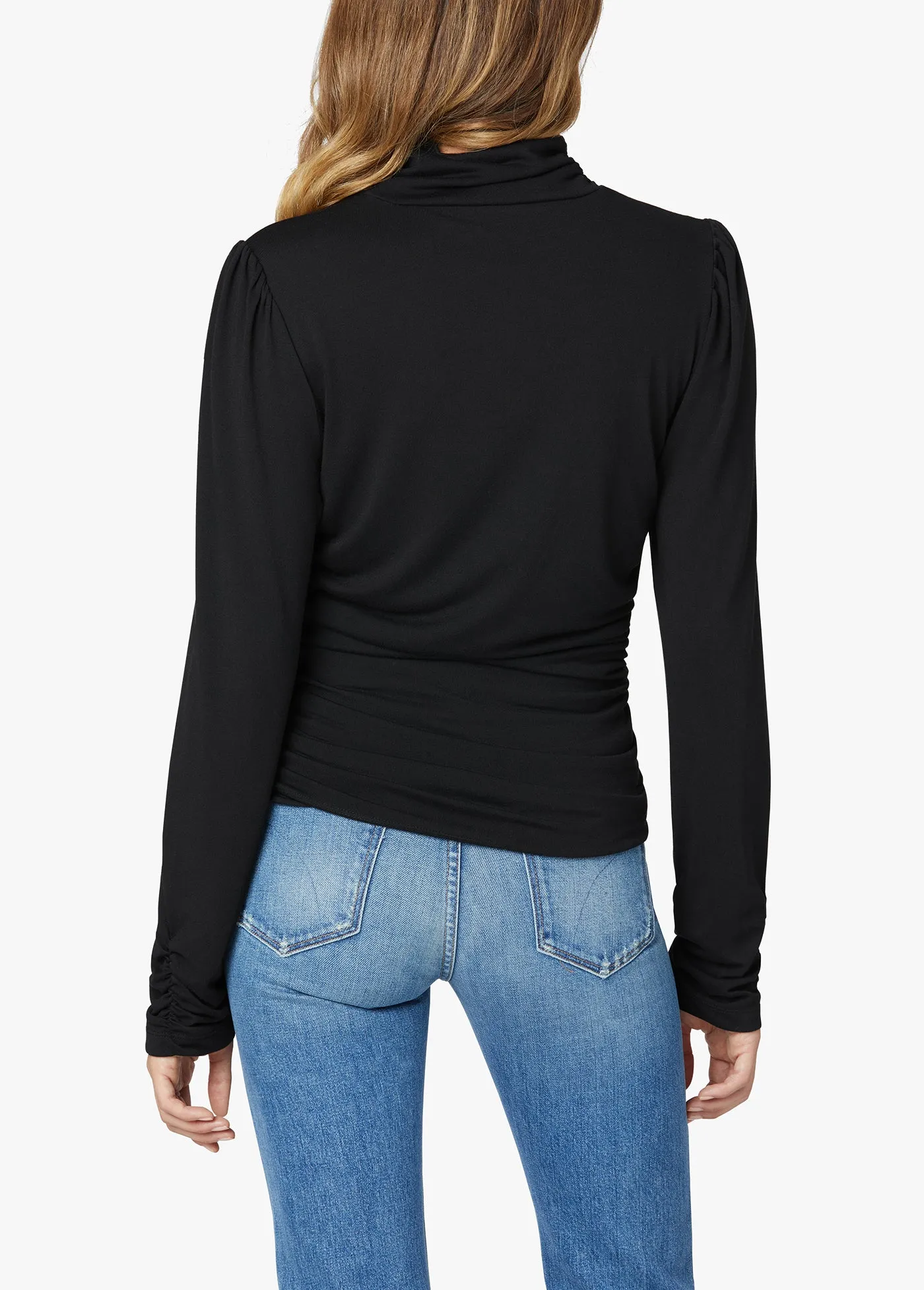 LAUREL RUCHED TURTLENECK