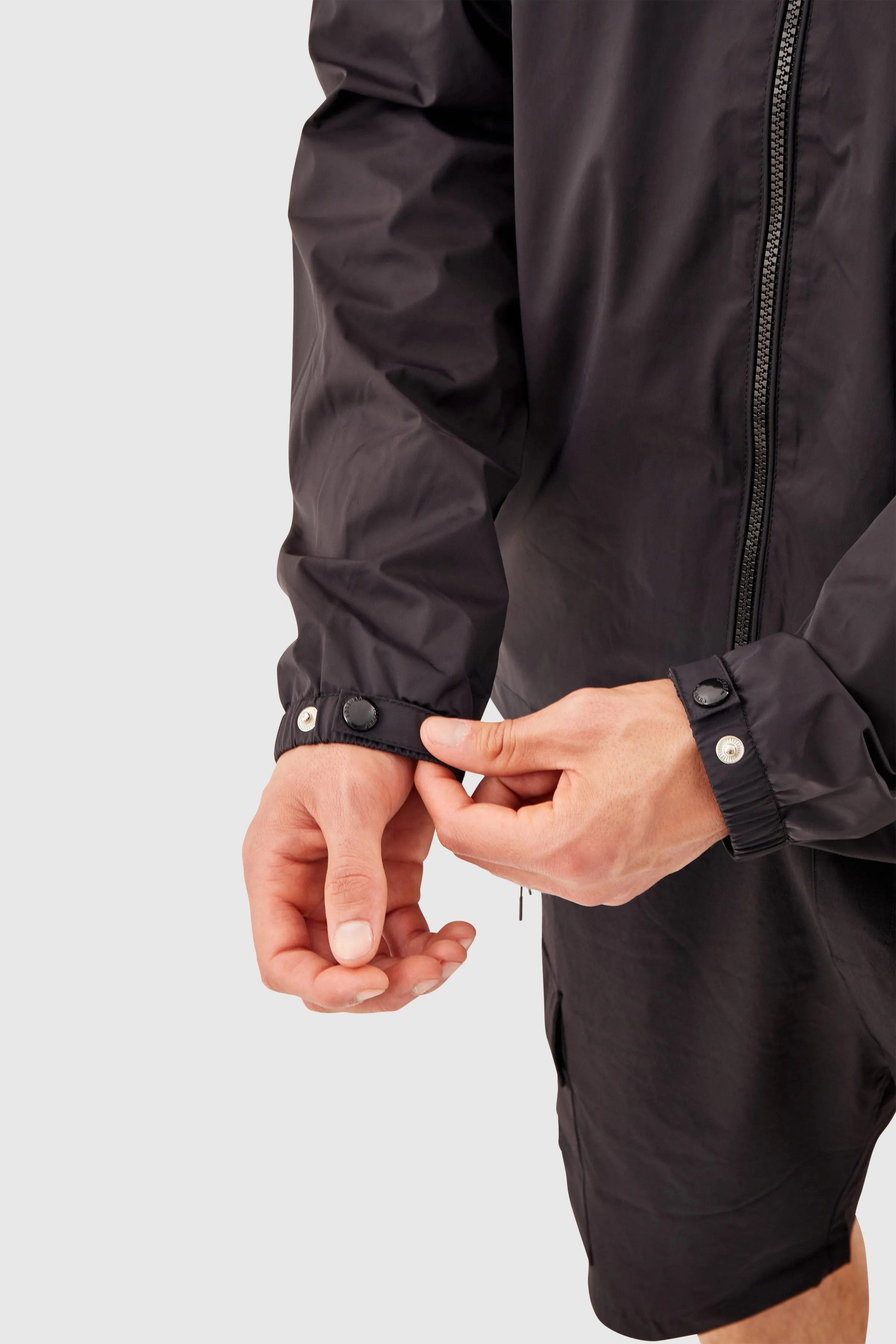 SPLIT WINDBREAKER - BLACK